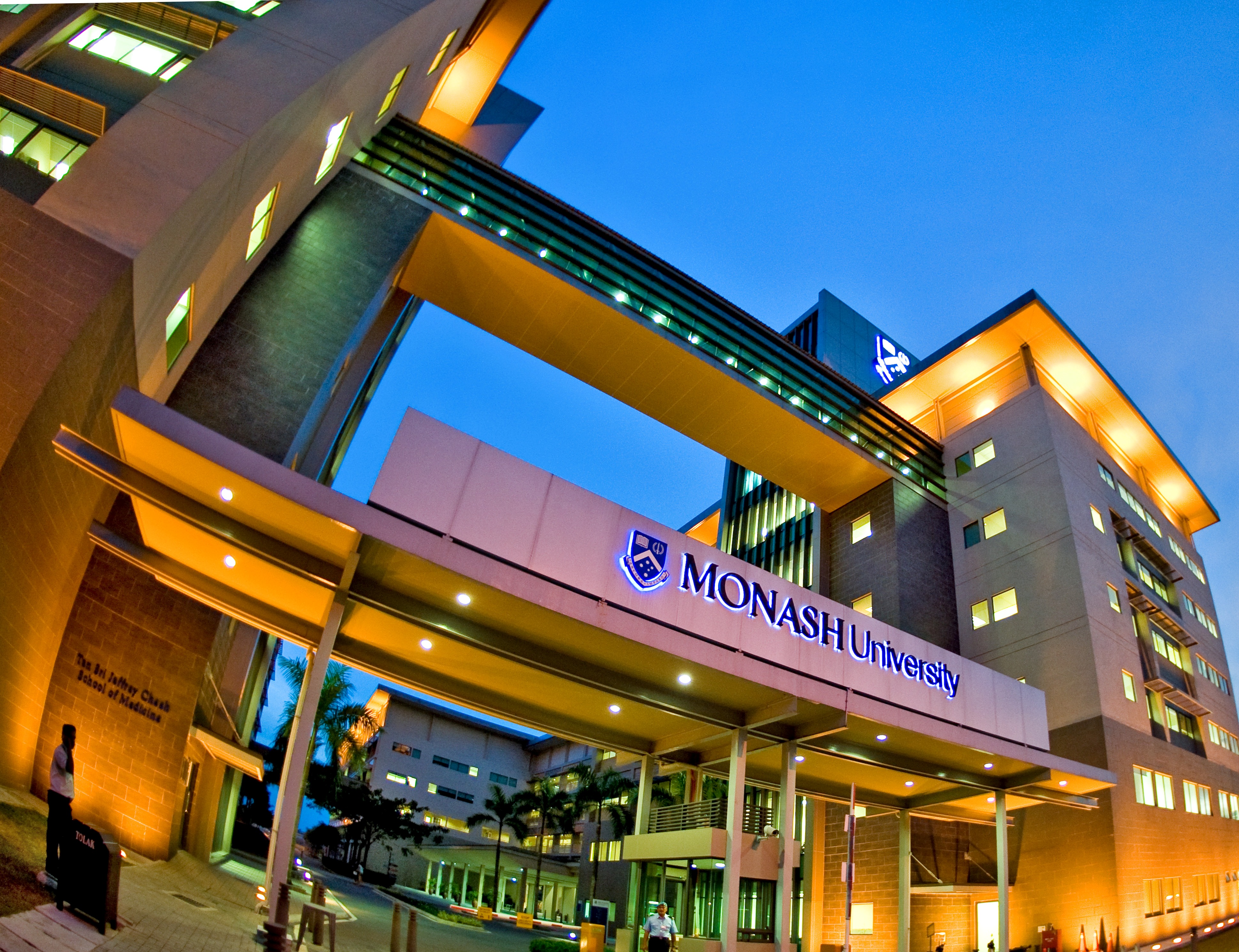 Monash University Malaysia | جامعة موناش ماليزيا