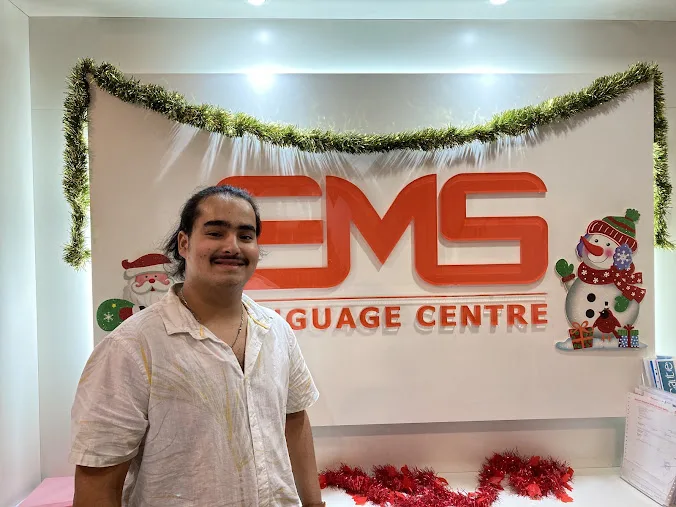 مهعد ems لدراسة اللغة الإنجليزية